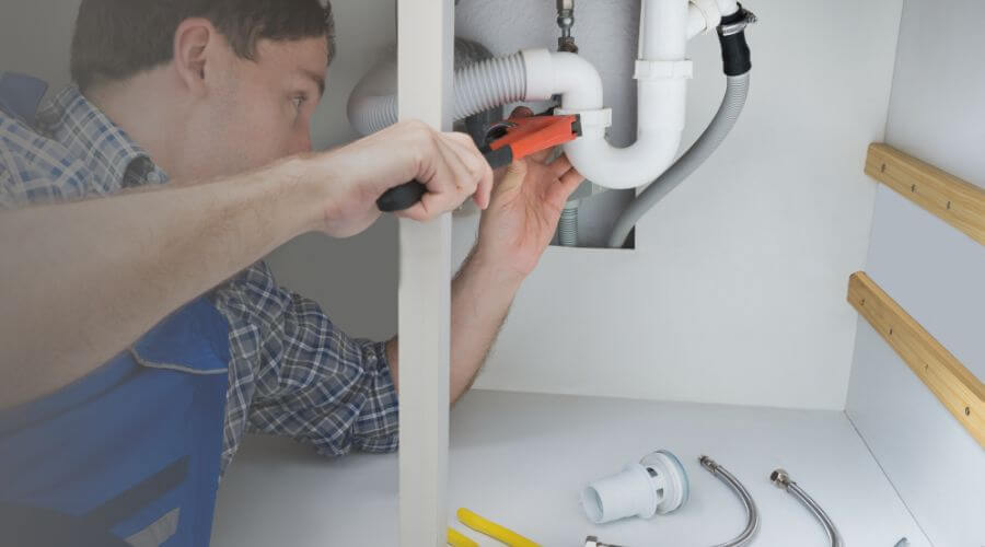 Professional Water heater repair in Champion, MI
